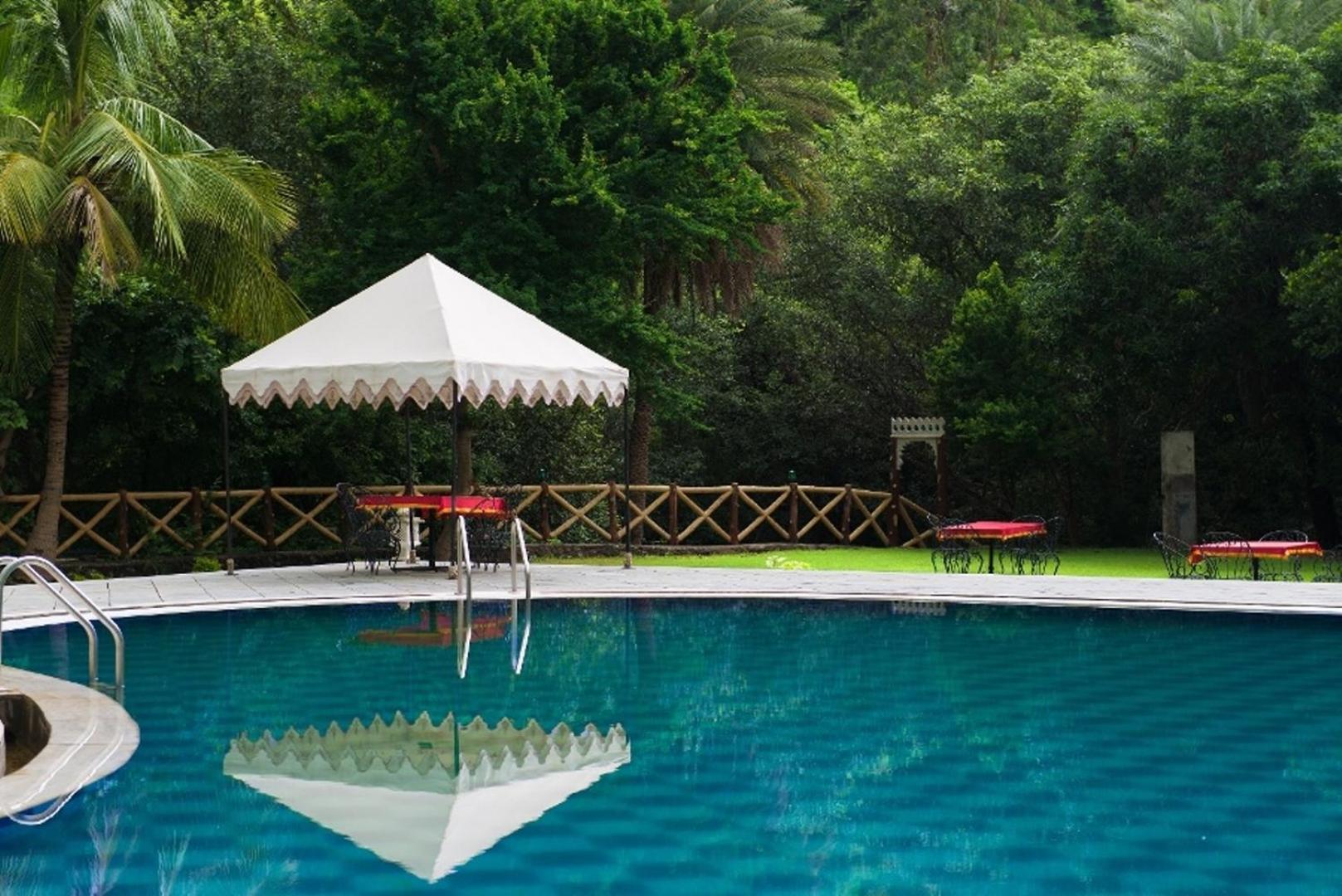 Aaram Baagh - A Luxury Nature Resort Ουνταϊπούρ Εξωτερικό φωτογραφία