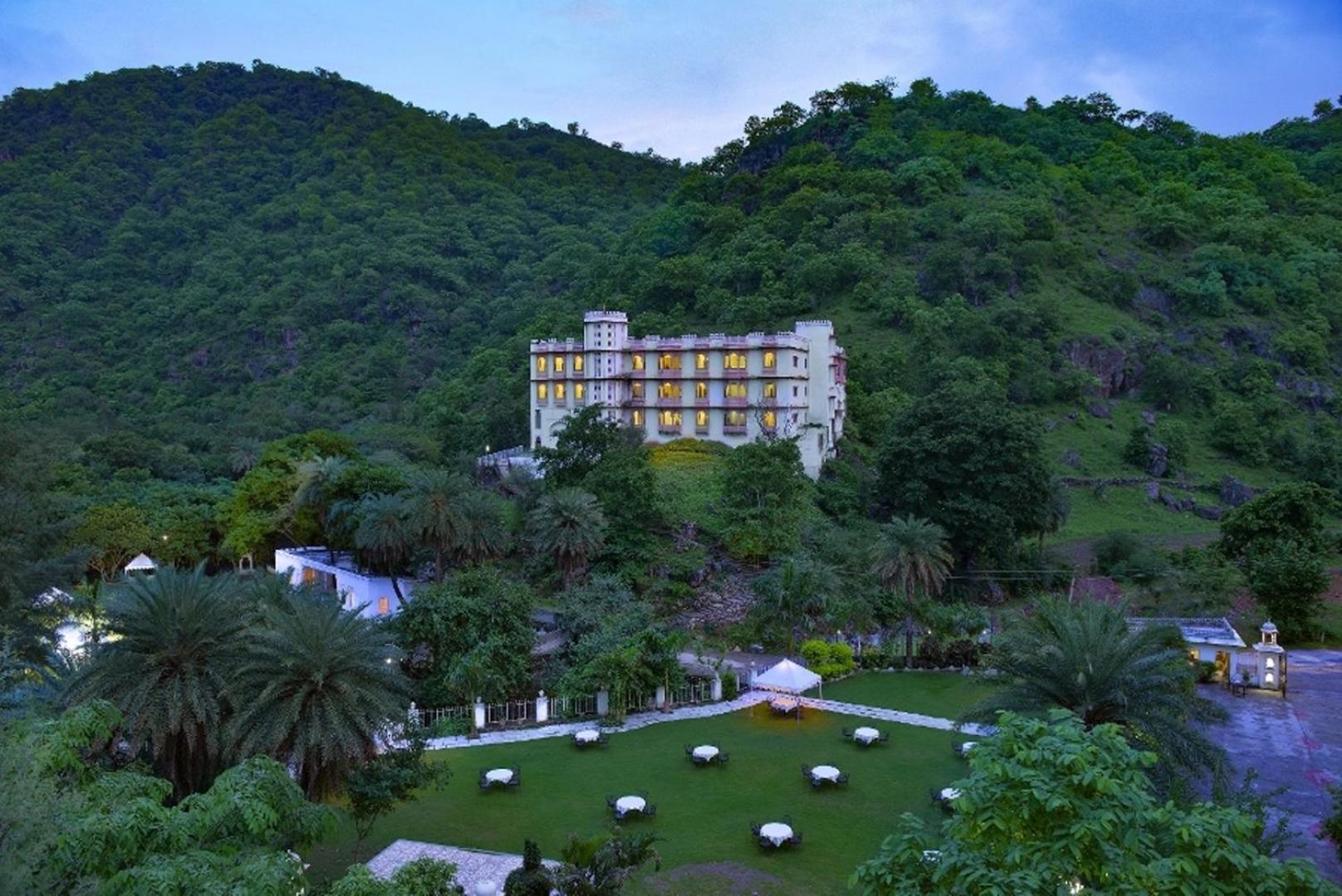 Aaram Baagh - A Luxury Nature Resort Ουνταϊπούρ Εξωτερικό φωτογραφία