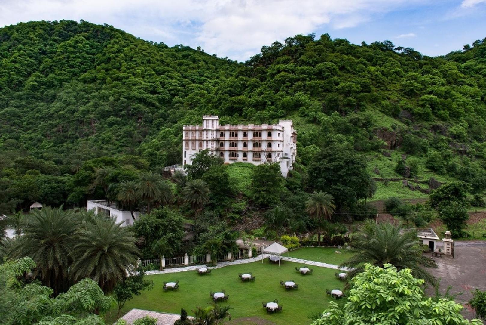Aaram Baagh - A Luxury Nature Resort Ουνταϊπούρ Εξωτερικό φωτογραφία
